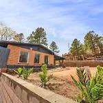 New! Huge 5Br Mountain Views Game Room Hot Tub Lawn Games Bbq