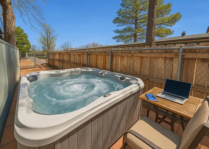 New! Huge 5Br Mountain Views Game Room Hot Tub Lawn Games Bbq
