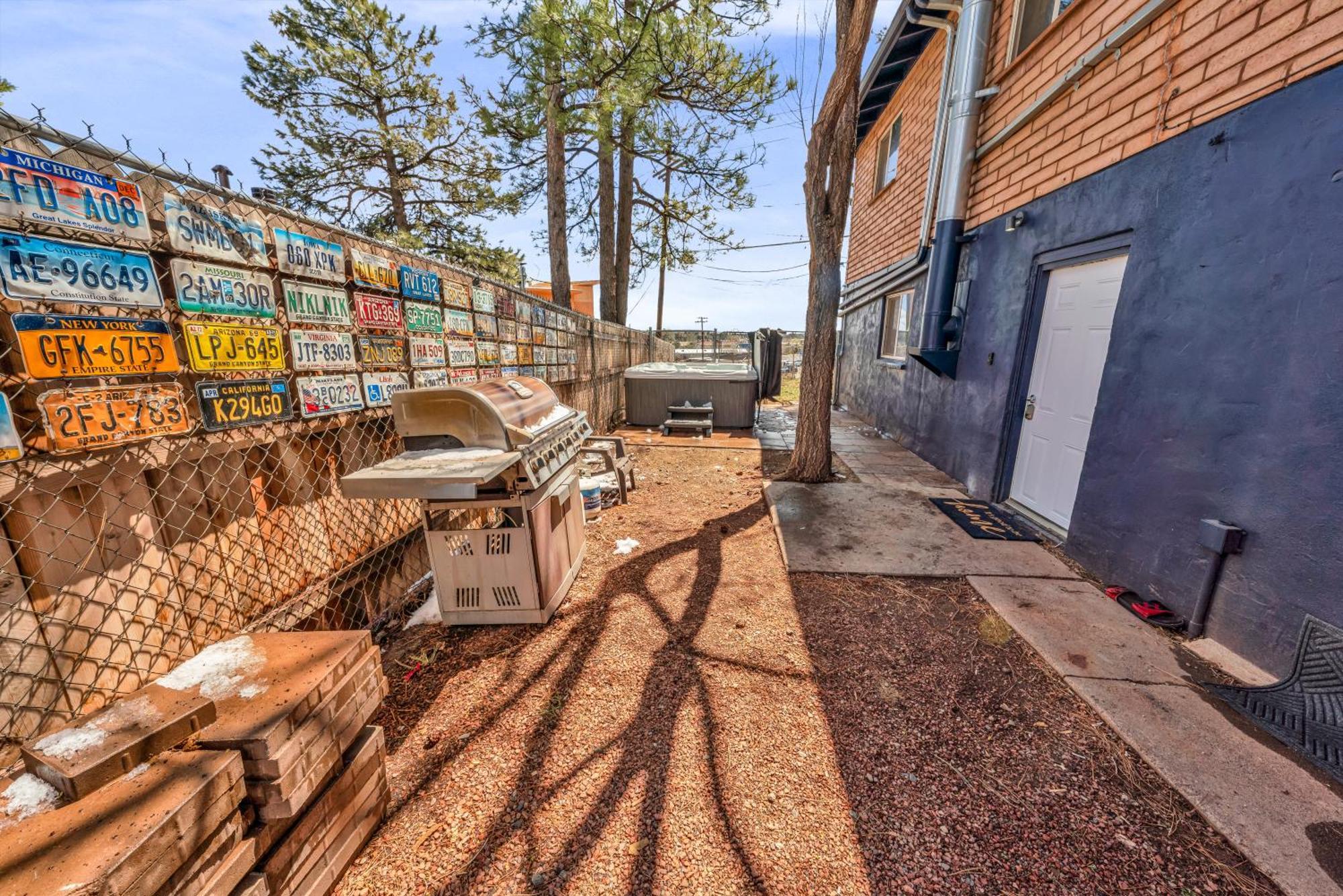 New! Huge 5br Mountain Views Game Hot Tub Lawn Games Bbq * Flagstaff