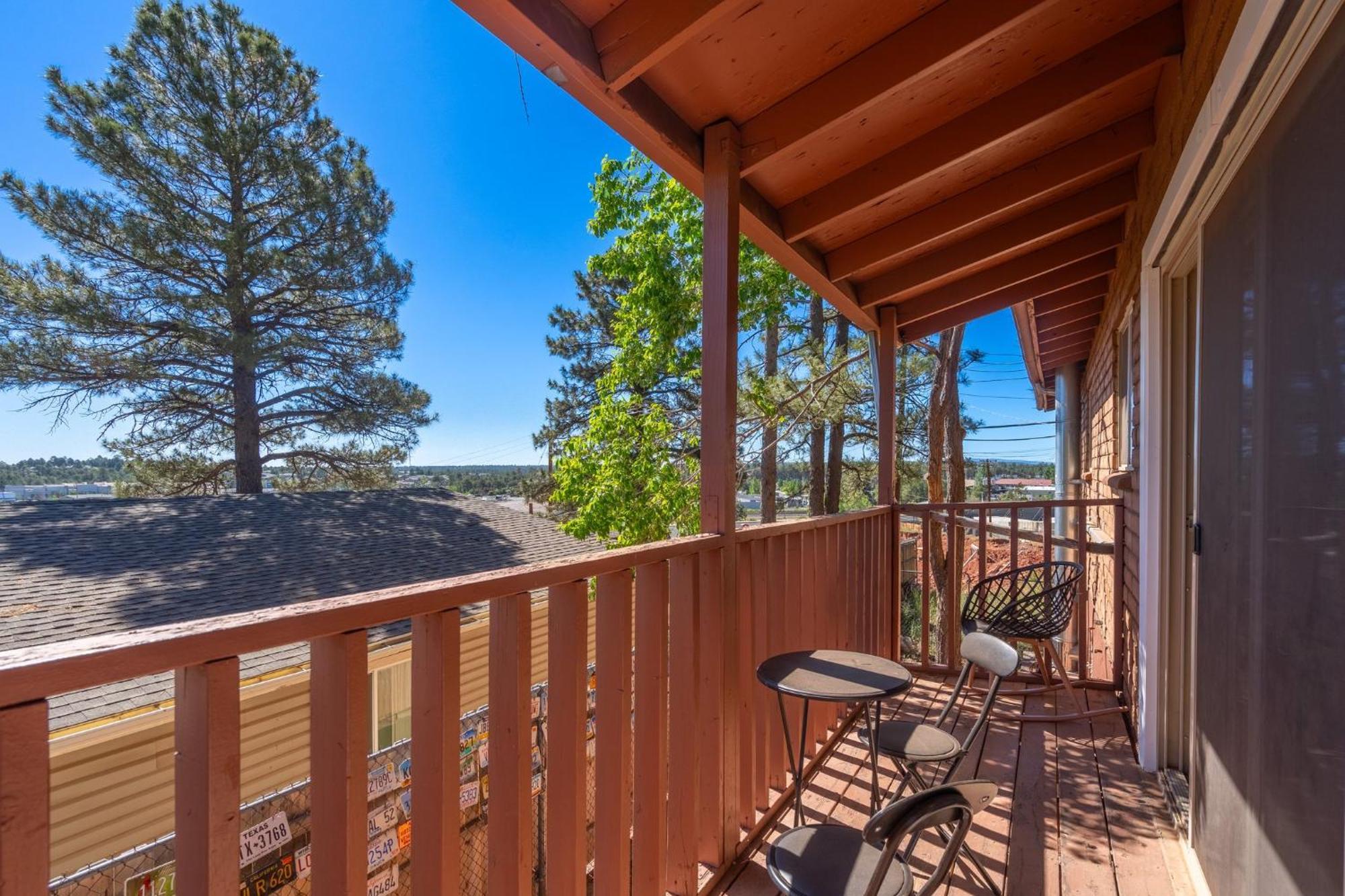 New! Huge 5br Mountain Views Game Hot Tub Lawn Games Bbq Hébergement de vacances Flagstaff